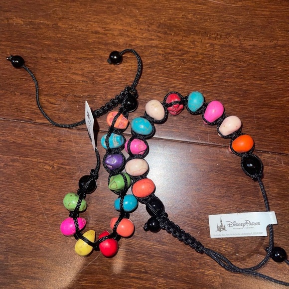 nwt Colorful Beaded skull Bracelet Set - Picture 2 of 2